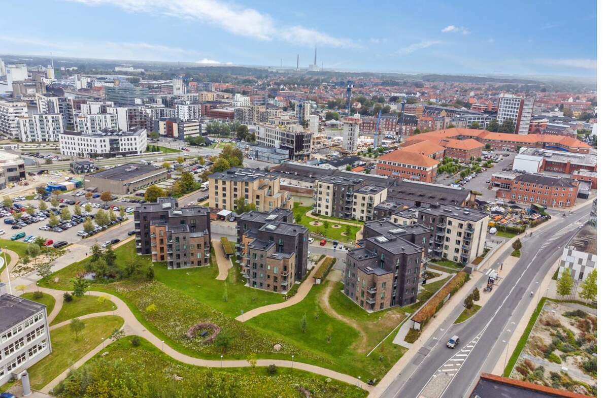 Luftfoto af bygningerne og kvarteret